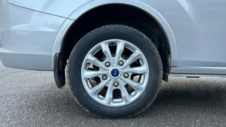 Ford Tourneo Custom Transit Custom Tourneo L2 Diesel Fwd 2.0 EcoBlue 150ps Low Roof 8 Seater Titanium